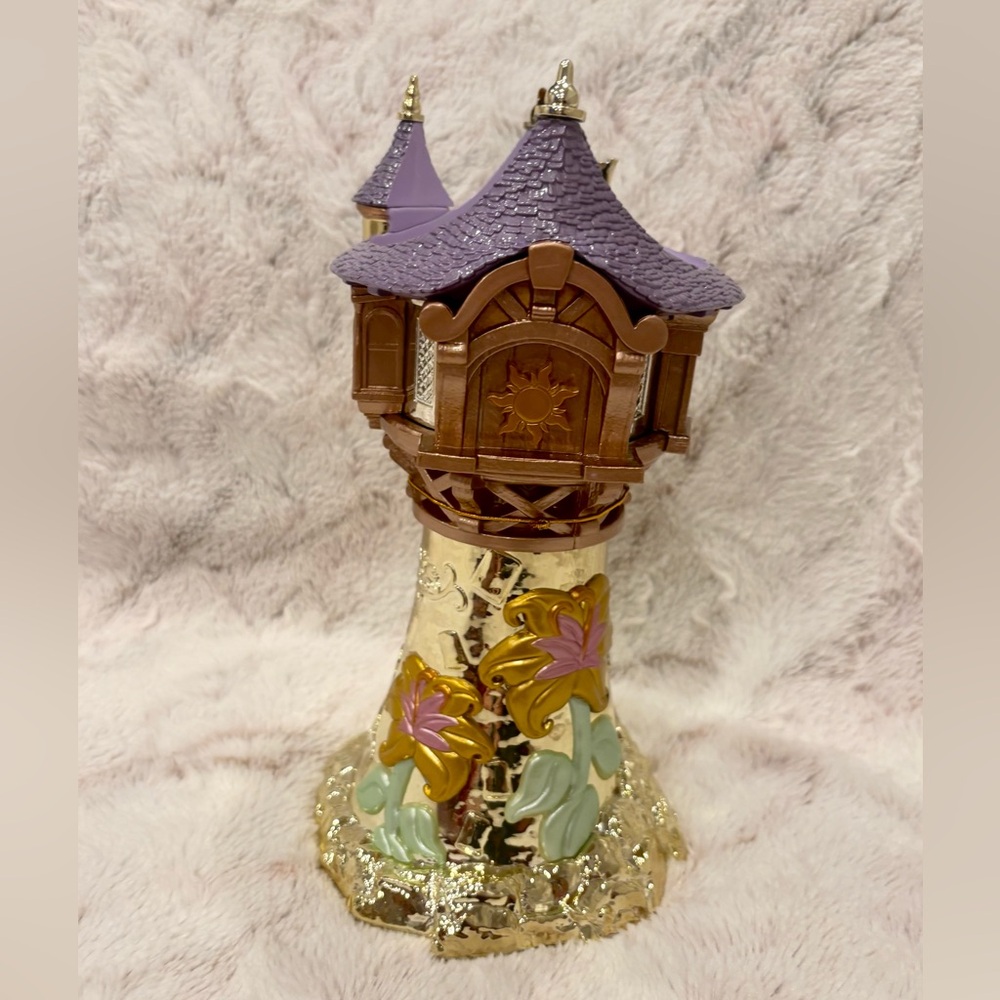 Bath and Body Works Rapunzel Tower Candle Holder Disney Princess With Candle NEW - Picture 4 of 10